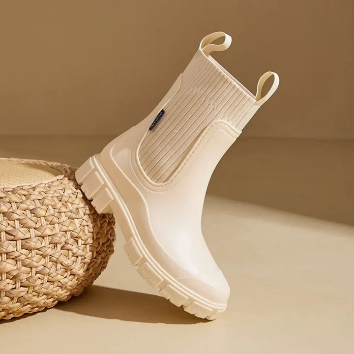 "Waterdichte Chelsea boots voor dames met antislipzool, elastische instap en moderne stijl in bruine tint."