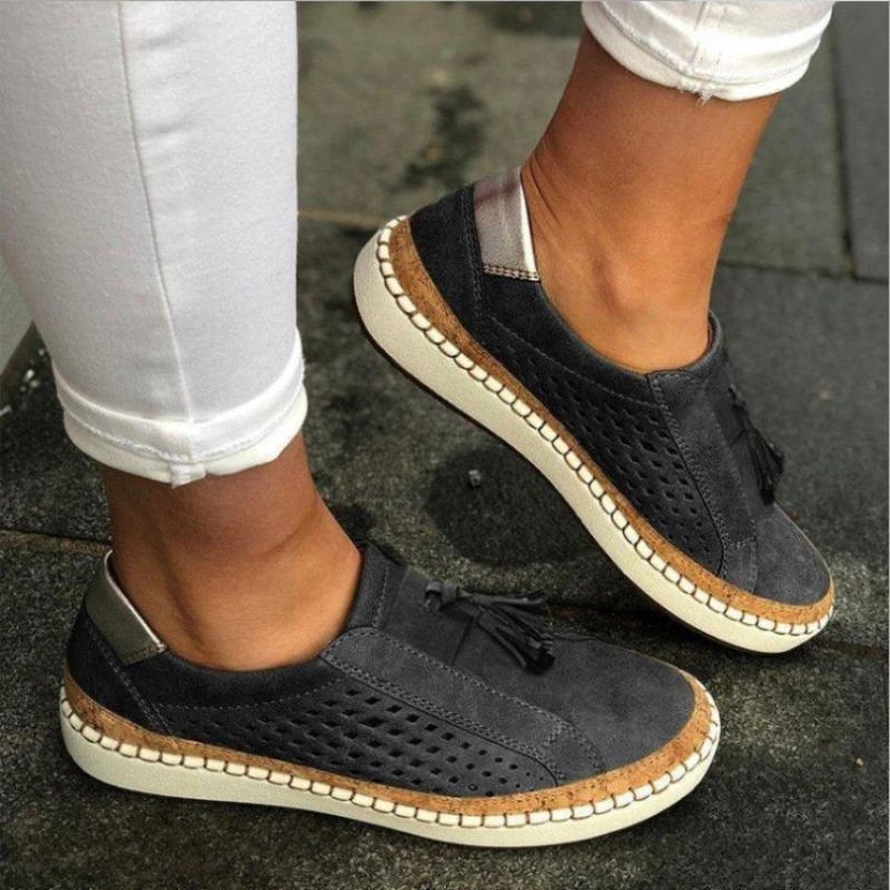 "Ademende orthopedische instapschoenen met ergonomische pasvorm en schokabsorberende binnenzool voor dames."