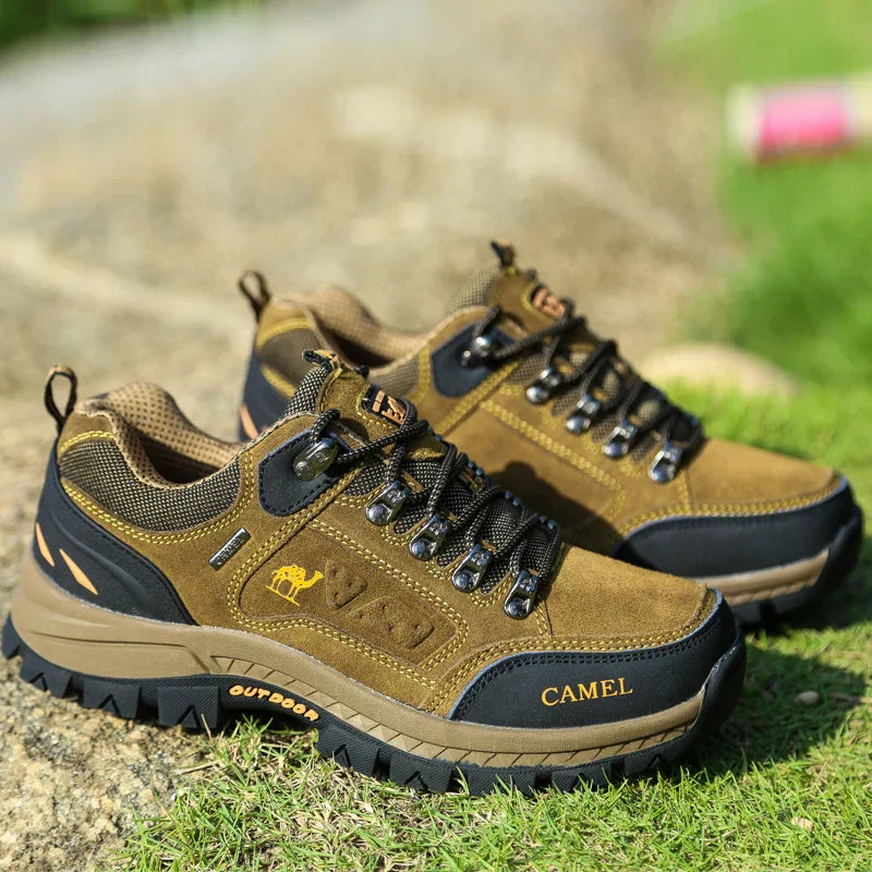 "Atlas stevige wandelschoenen voor dames met orthopedische ondersteuning, ontworpen voor comfort en bescherming op paden."