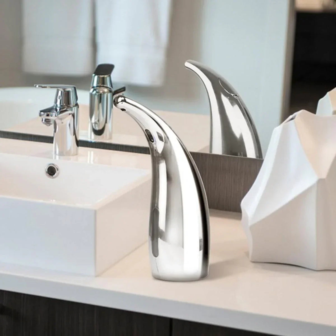 "Automatische contactloze zeepdispenser met stijlvolle moderne look, infraroodsensor en hygiënisch ontwerp voor badkamer of k