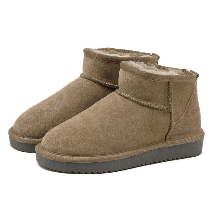 "Bruine enkellaarsjes van schapenleer met bontvoering, waterdicht en comfortabel voor winterse dagen, model Hazel."