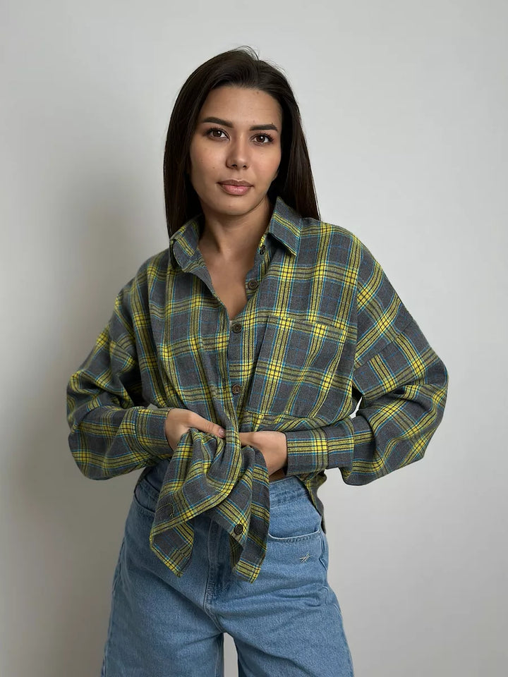 "Caitlin overhemd heren, flanellen ruitpatroon, katoenen stof, button-down kraag, getailleerde pasvorm, elegant design"