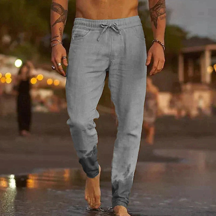 "Casual linnen broek voor heren, ademend, stijlvol, in lichte zomerkleuren, relaxed fit voor optimaal comfort."