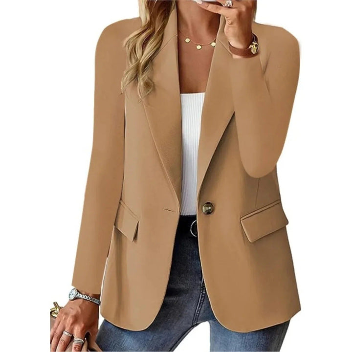 Chique damesblazer met lange mouwen, stijlvolle uitstraling en zak met gesp, ideaal voor elke modieuze gelegenheid.
