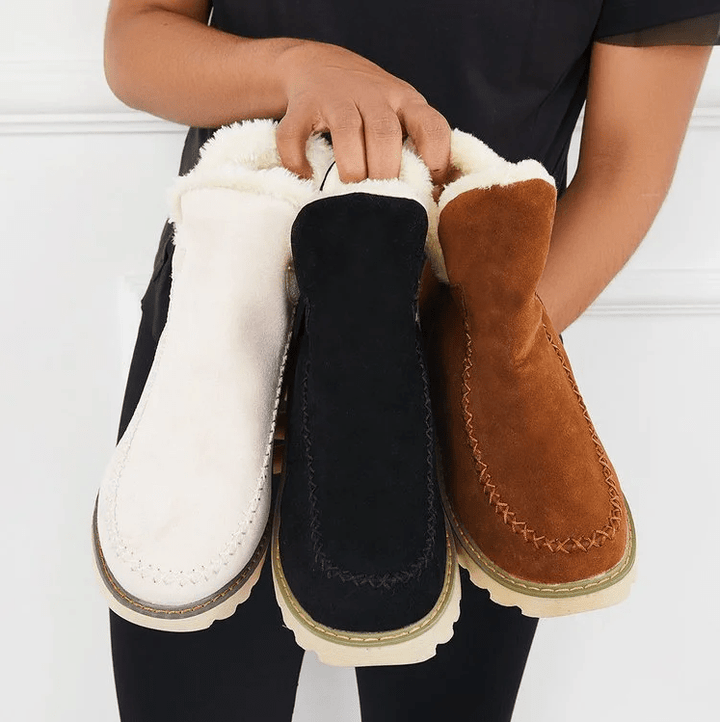 "Comfortabele dames winterlaarzen met warme voering, modieus beige design en stevige zool voor uitstekende grip in de kou."