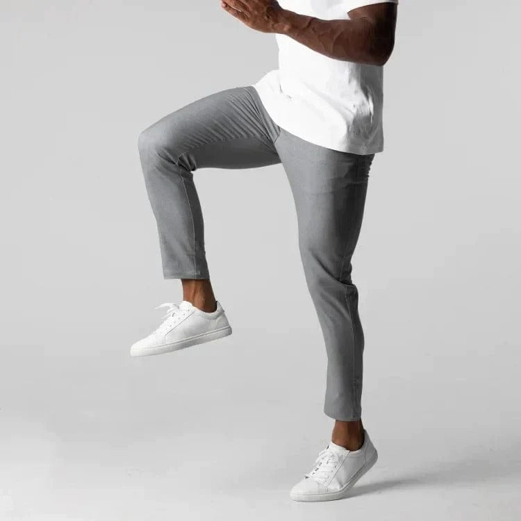 "Comfortabele stretch chino voor heren, slanke pasvorm, enkelhoogte, ademende stof, geschikt voor formele en informele gelege