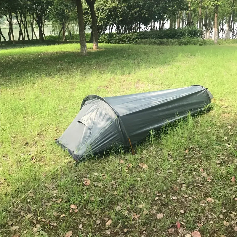"Compacte waterdichte ultralichte tent 1-persoons, slank ontwerp, ideaal voor solo kampeertochten en snel opzetten."