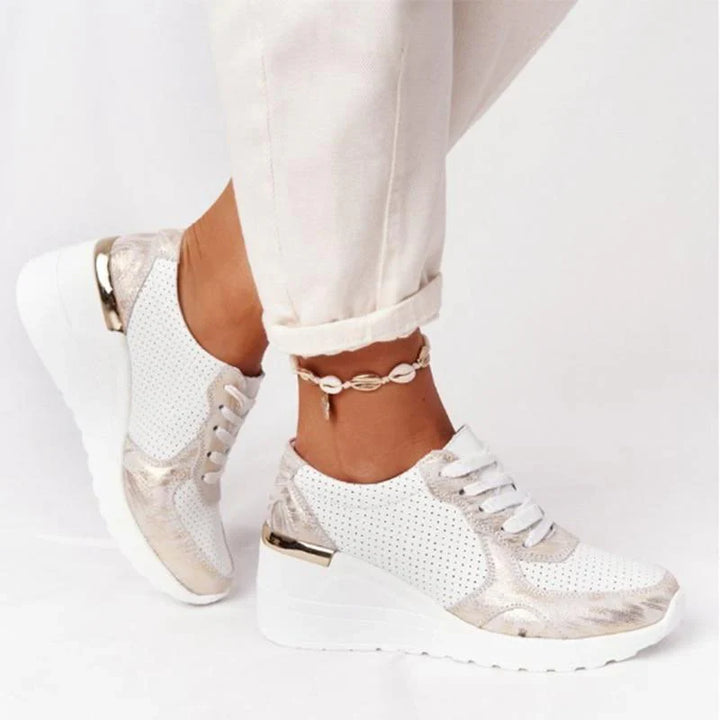 "Dames Air Sneakers met schokabsorberende air-zool, ademend mesh bovenwerk en lichtgewicht ontwerp in trendy stijl."