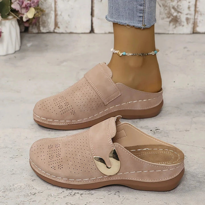 "Dames orthopedische comfortschoenen in lichtbruin, ademend en lichtgewicht, met comfortabele dempende zool."