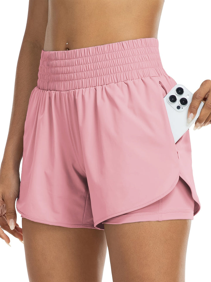 "Dames trainingsshorts met hoge taille, 2-in-1 ontwerp, losse buitenlaag en elastische binnenlaag, ademende stof."