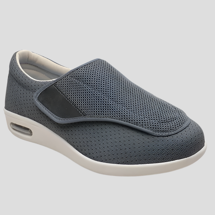 "Diabetische comfortschoenen heren, ruime pasvorm, extra brede teenruimte, naadloze binnenvoering, anti-slip zool."