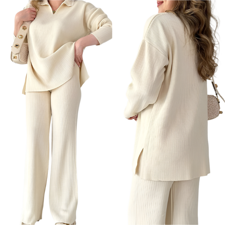 Diepblauw tweedelig loungewear set van ribstof, oversized top en wijde broek voor comfort en stijl, dameskleding.