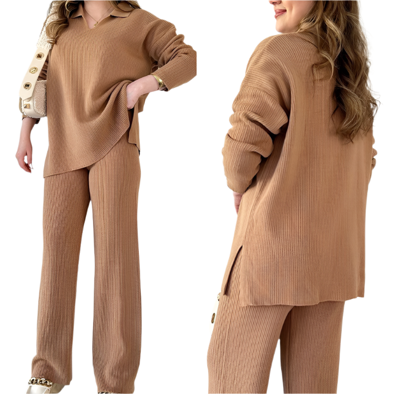 Diepblauw tweedelig loungewear set van ribstof, oversized top en wijde broek voor comfort en stijl, dameskleding.