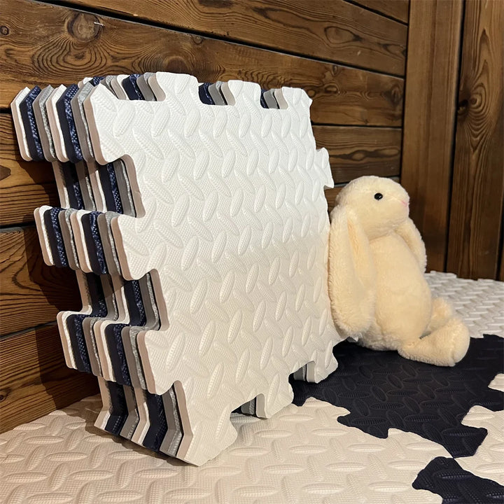 "Dikke, veilige, kleurrijke baby speelmat met patroon, ideaal voor speel- en leeromgeving. Schokabsorberend en aanpasbaar."