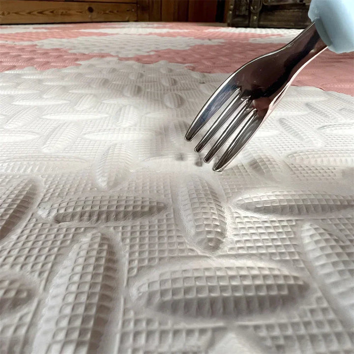 "Dikke, veilige, kleurrijke baby speelmat met patroon, ideaal voor speel- en leeromgeving. Schokabsorberend en aanpasbaar."