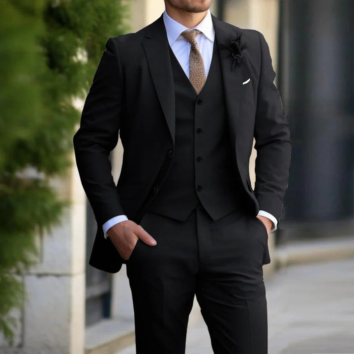 "Elegant 3-delig herenpak, slim fit, met blazer, gilet en broek in grijze tint voor bruiloft en zakelijke gelegenheden."