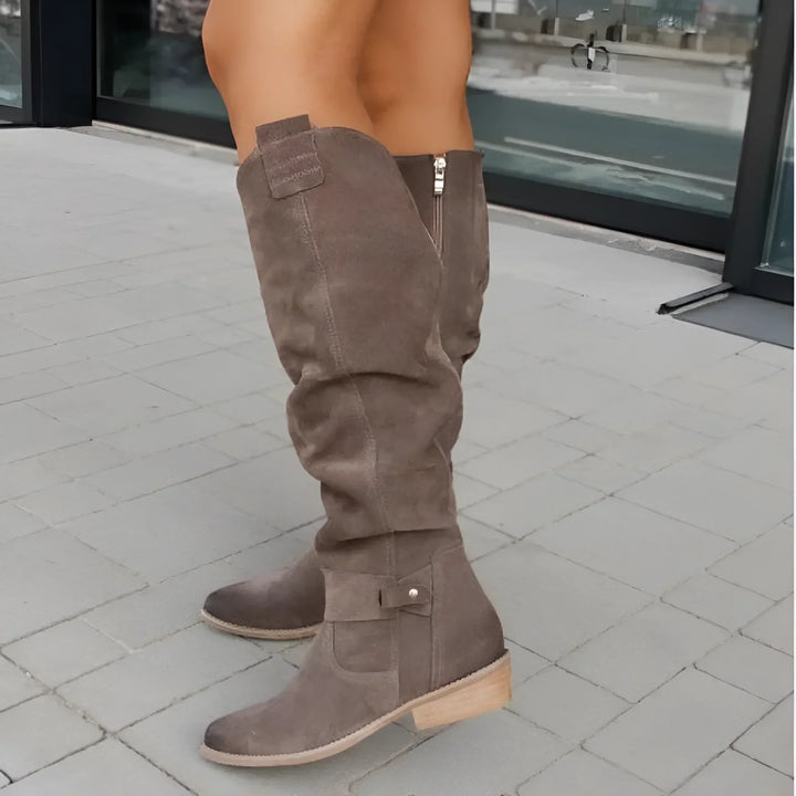 Elegante dames leren winterlaarzen, comfortabel en stijlvol, beschikbaar in diverse kleuren voor dagelijks gebruik.