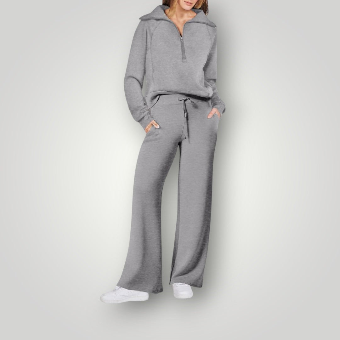 "Elegante dames loungewear set met oversized trui en joggingbroek in zachte neutrale tinten voor ultiem comfort thuis."