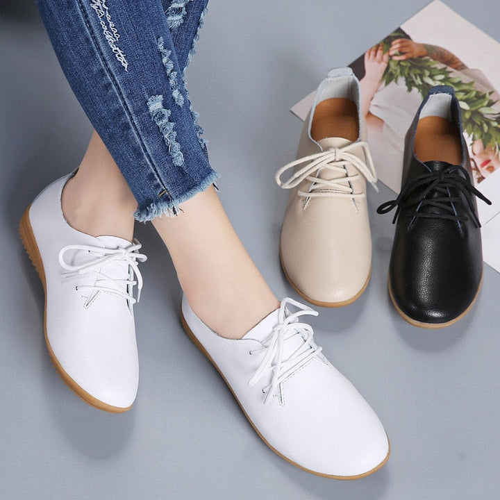 "Elegante damesnette schoen, beige, verfijnd design, comfortabele pasvorm, ideaal voor kantoor of avondje uit."