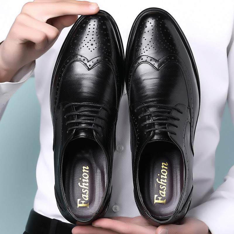"Elegante handgemaakte kalfslederen schoenen, bruin, voor heren; stijlvol en comfortabel met duurzame afwerking."