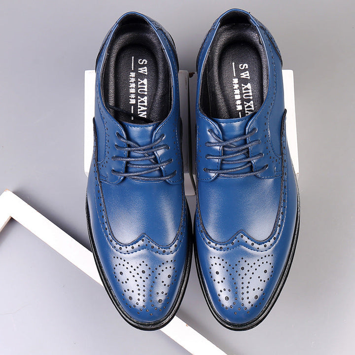 "Elegante handgemaakte kalfslederen schoenen, bruin, voor heren; stijlvol en comfortabel met duurzame afwerking."