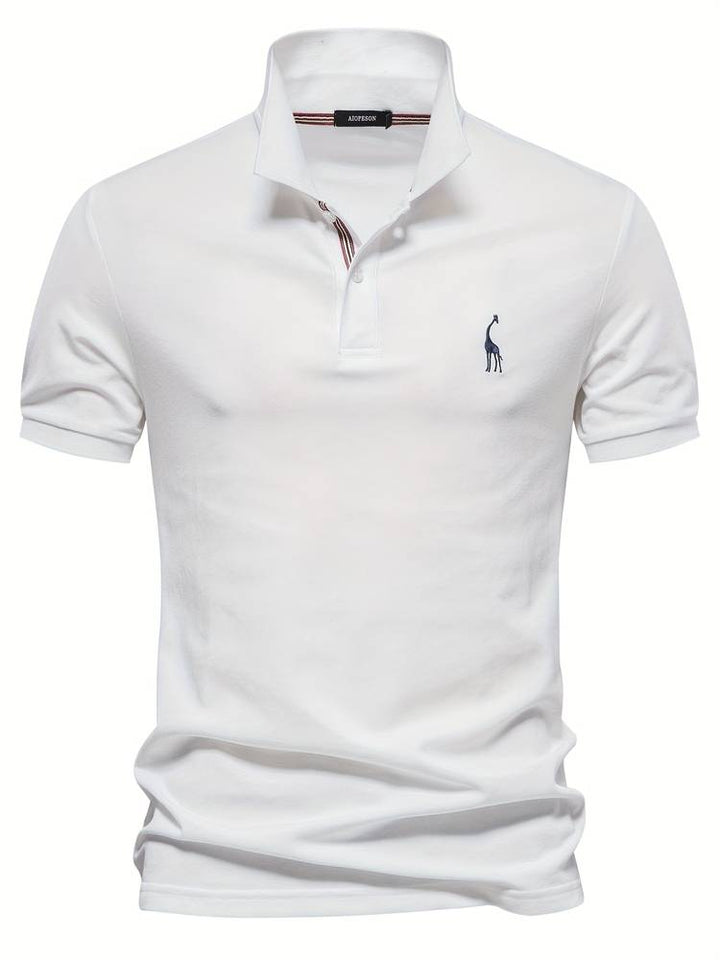 "Elegante heren polo in beige, blauw en bordeaux rood met hoogwaardige afwerking, perfecte balans tussen stijl en comfort."