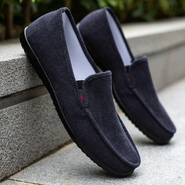 "Elegante herenschoenen loafers in bruin, lichtgewicht met klassiek design; casual en comfortabel voor dagelijks gebruik."