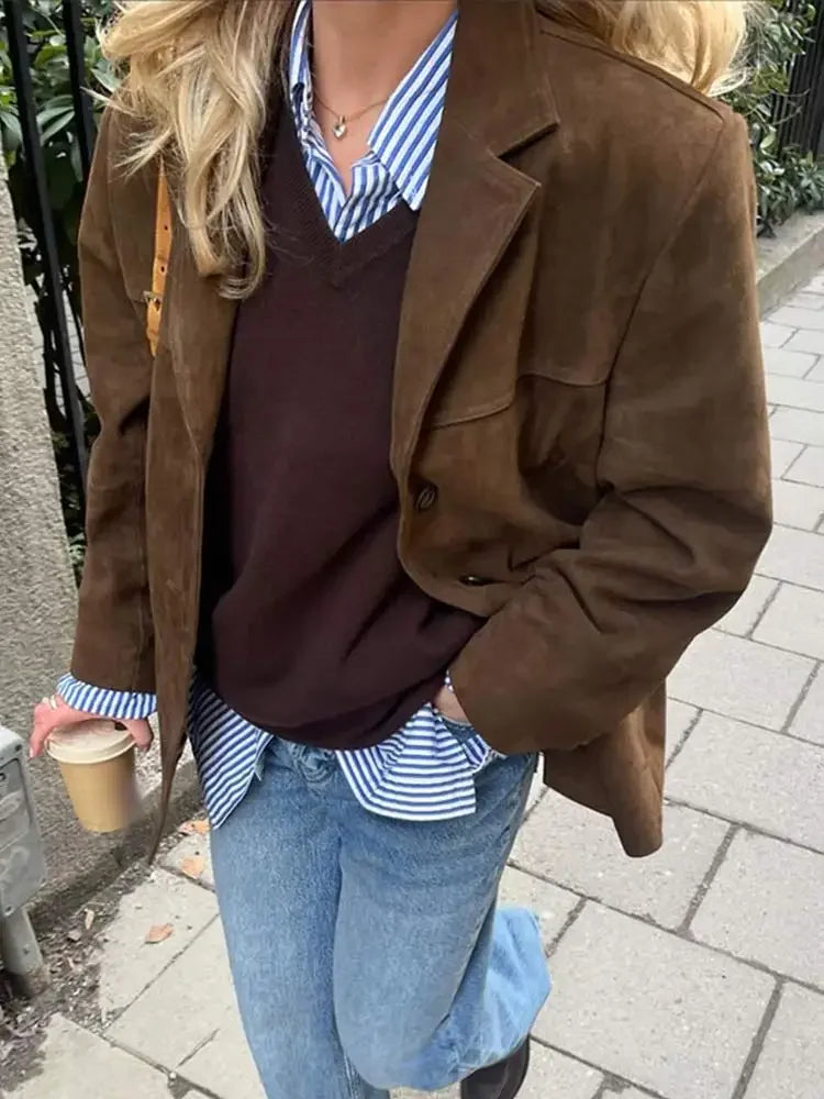 "Elegante herfstjas heren in warme herfsttinten, beschikbaar in M-L, stijlvol en comfortabel voor elke gelegenheid."
