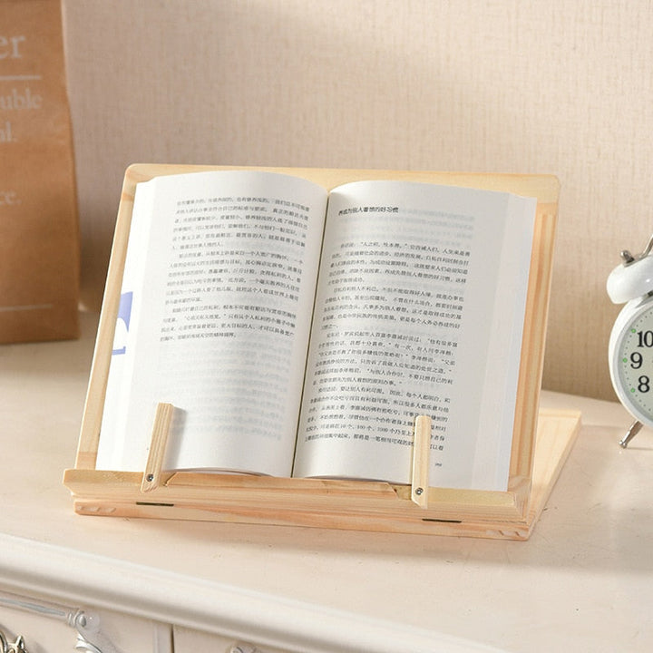 "Elegante houten boekenstandaard; multifunctioneel voor boeken, tablets en laptops; duurzame, stijlvolle afwerking."