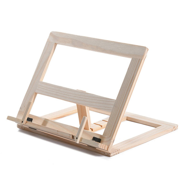 "Elegante houten boekenstandaard; multifunctioneel voor boeken, tablets en laptops; duurzame, stijlvolle afwerking."