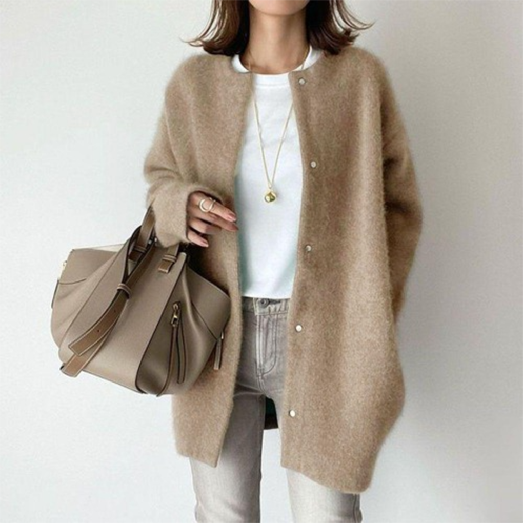 Elegante khaki cardigan voor vrouwen met tijdloze stijl, subtiele textuur en zachte stof voor veelzijdige, comfortabele outfi