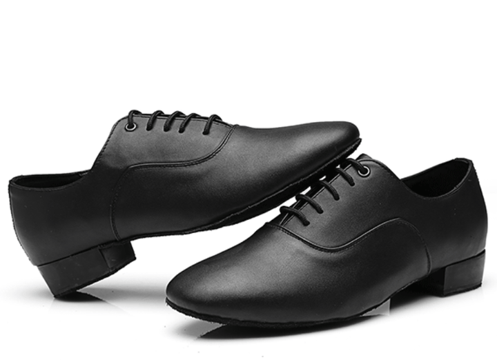 "Elegante leren Latin dansschoenen met zachte zool voor comfort, ideaal voor stijlvolle danssessies"