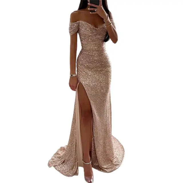 Elegante off-shoulder avondjurk met V-hals, maxi-lengte, verkrijgbaar in blauw, champagne, rood, zilver en zwart.