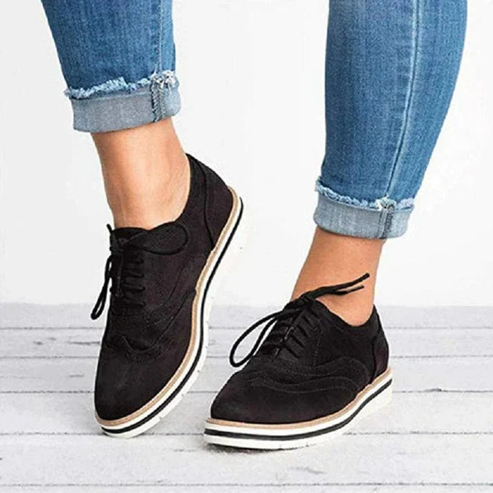Elegante PU vegan leren veterschoenen voor dames met stijlvol vetersysteem, uitgesneden details en antislipzool in klassieke 