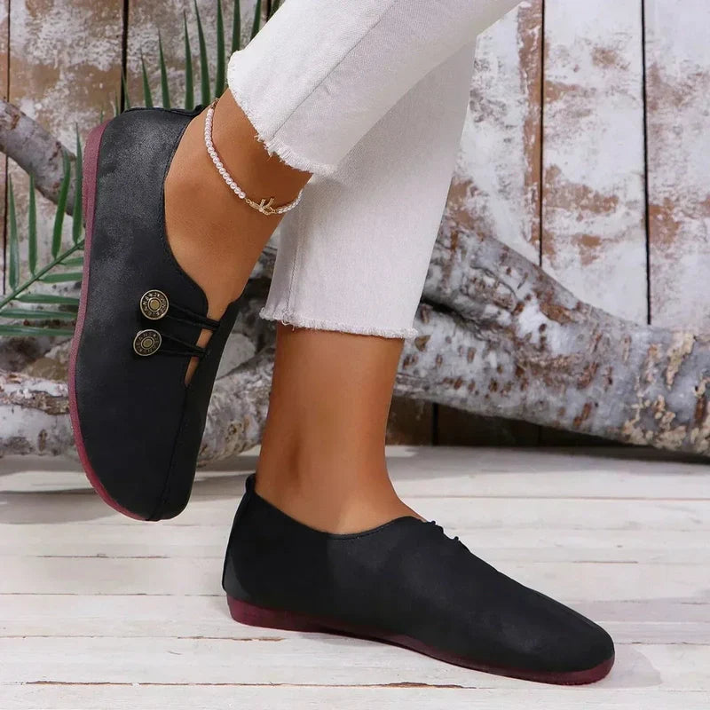 "Elegante suède damesloafers, orthopedisch, zacht en stijlvol; ideale schoenen voor comfort en veelzijdigheid."