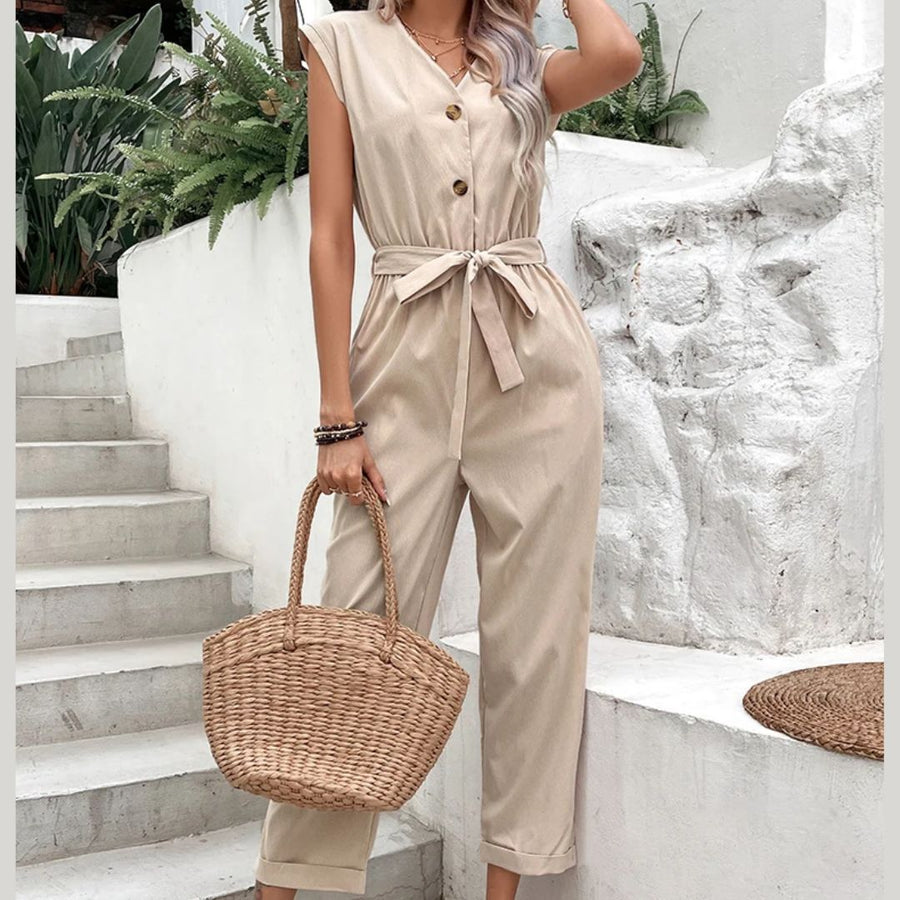 "Elegante V-hals dames jumpsuit, kort en luchtig, met trendy korte mouwen en cropped broeklengte, ideaal voor zomer"