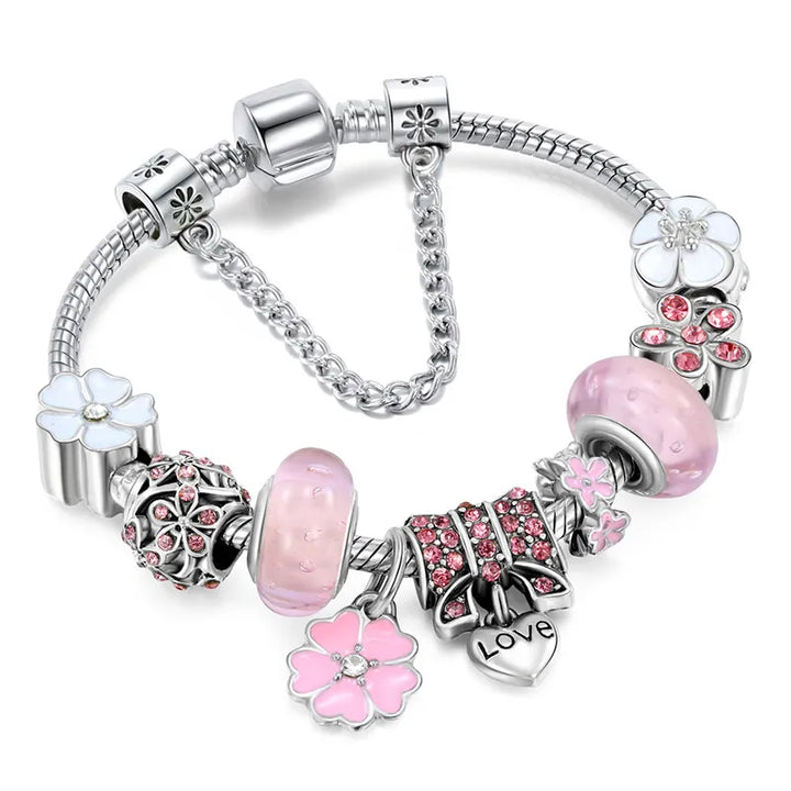 "Elegante zilveren bedelarmband van 925 sterling zilver, tijdloos en verfijnd, ideaal voor elke outfit en gelegenheid."
