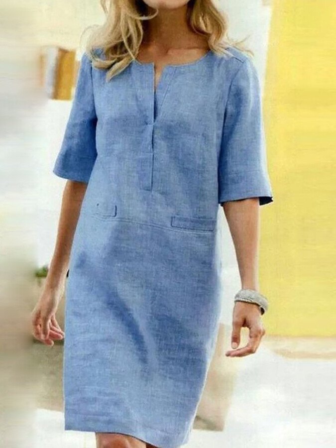Elegante zomerjurk met V-hals, katoenmix, korte mouwen, tijdloos ontwerp, perfect voor zomerse gelegenheden.