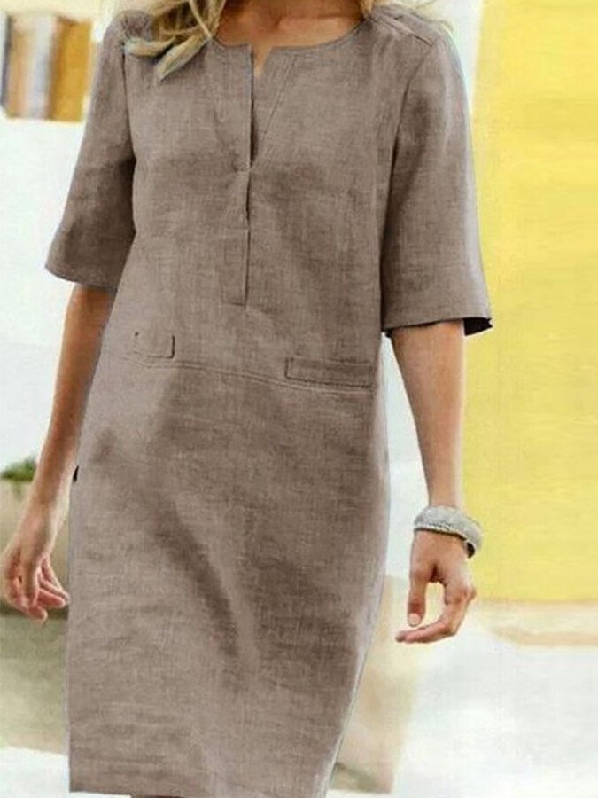 Elegante zomerjurk met V-hals, katoenmix, korte mouwen, tijdloos ontwerp, perfect voor zomerse gelegenheden.
