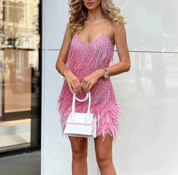 "Élora mini-jurk met luxe veren, elegant design, flatterende pasvorm voor feestjes en gala's, past perfect bij elke gelegenhe