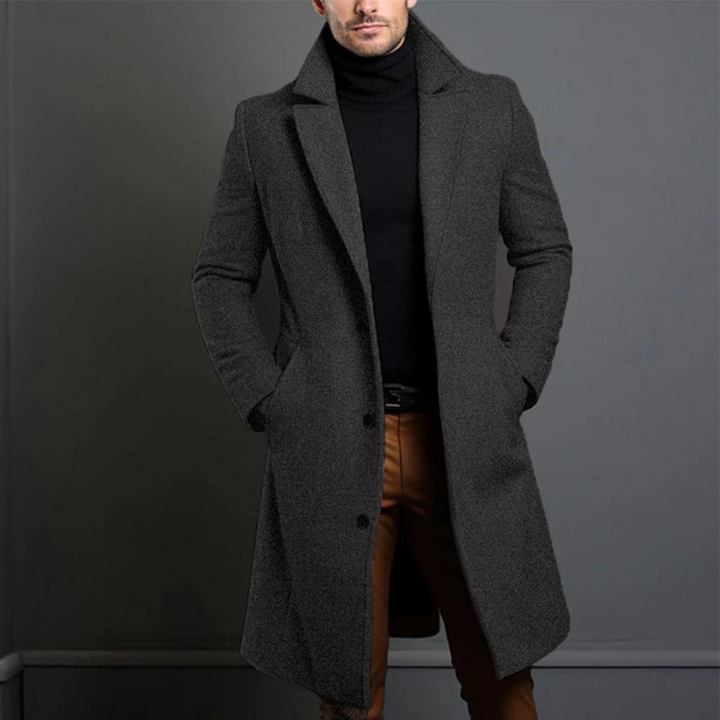 "Elyas Wollen Jas voor Heren in khaki, premium wol, getailleerd en veelzijdig voor elegante, tijdloze stijl."