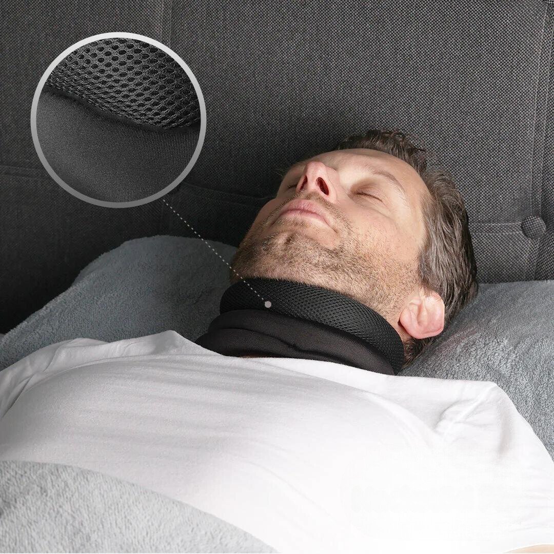 "Ergonomische neksteun tegen snurken, gemaakt van zacht materiaal voor optimaal comfort en verbeterde slaapkwaliteit."