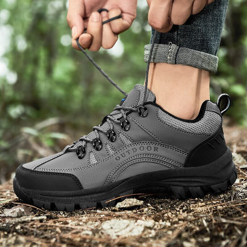"Ergonomische orthopedische damesschoenen met ademend en waterbestendig materiaal, brede teenbox en stevige buitenzool."