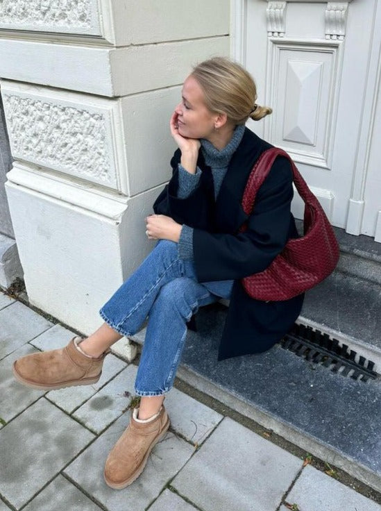 "Handgemaakte gevlochten Tess schoudertas, elegant design, stijlvolle tas voor elke gelegenheid, vrouwenaccessoire"