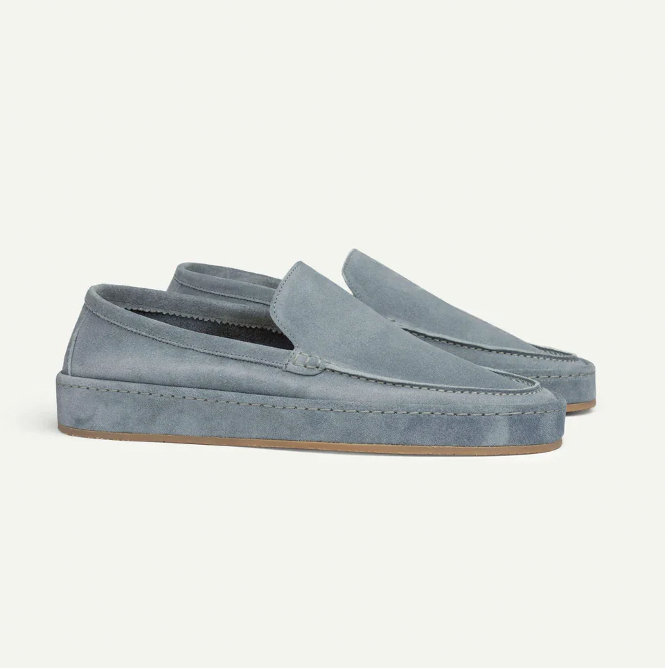 "Heren loafers, elegant en comfortabel, gestroomlijnd silhouet, kussentje voetbed, ideale keuze voor diverse outfits."