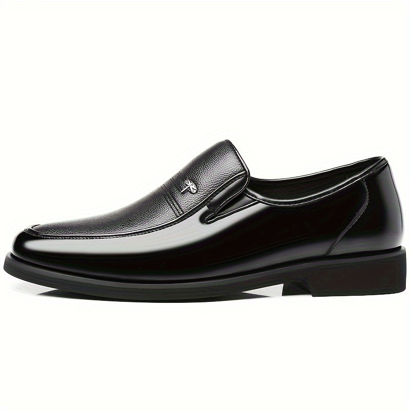 "Heren loafers van hoogwaardig leer, ademend en lichtgewicht, met slip-on ontwerp en stijlvolle, luxe uitstraling."