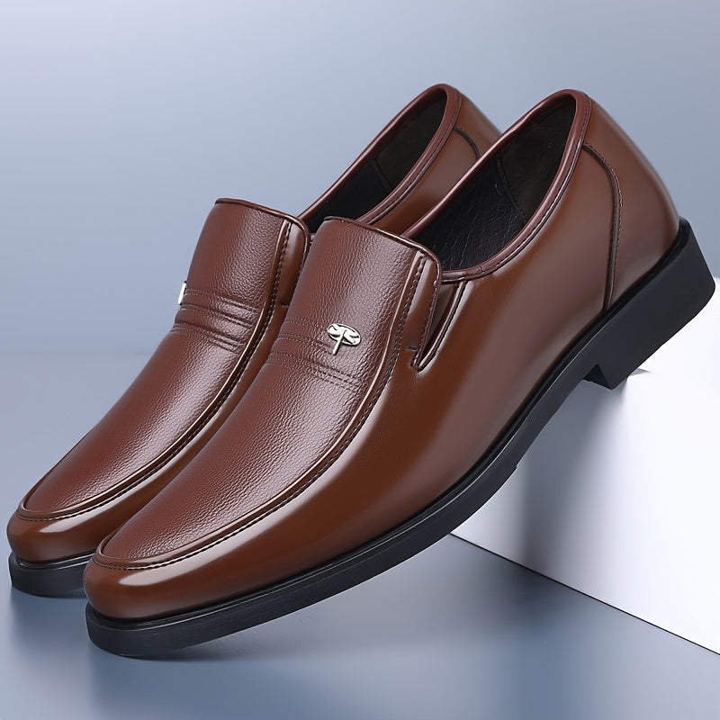 "Heren loafers van hoogwaardig leer, ademend en lichtgewicht, met slip-on ontwerp en stijlvolle, luxe uitstraling."