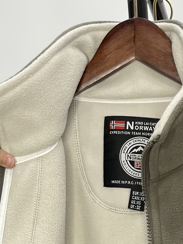 "Heren outdoor fleecejack, warm en winddicht, met hoge kraag. Perfect voor herfst en winteractiviteiten."