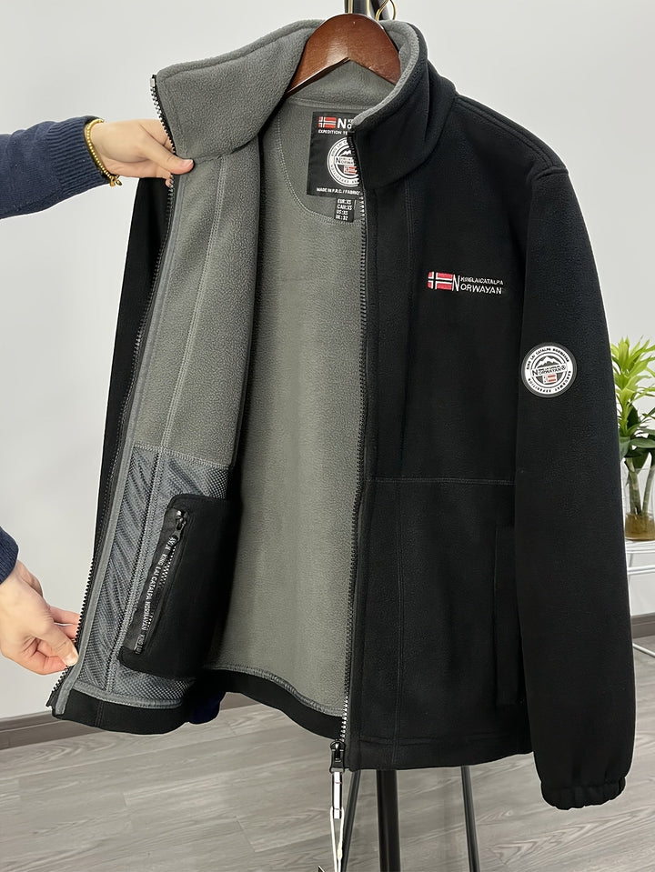 "Heren outdoor fleecejack, warm en winddicht, met hoge kraag. Perfect voor herfst en winteractiviteiten."