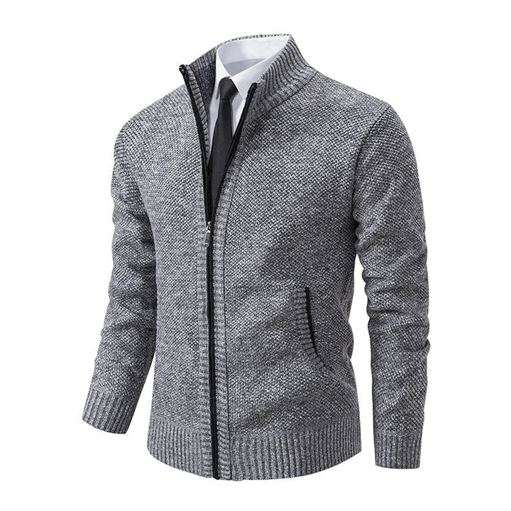 "Herenvest in diverse kleuren met ritssluiting, thermische stof voor warmte en comfort, geschikt voor casual en semi-formeel.